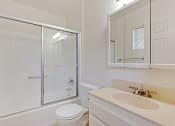 Thumbnail 52 of 62 - Bathroom