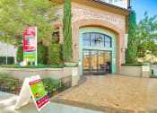 Thumbnail 20 of 20 - Olive Encino Entrance