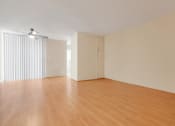 Thumbnail 17 of 23 - Interiors-Image4