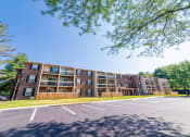Thumbnail 8 of 18 - Apartment Building at Jamestown Square
