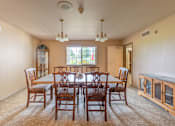 Thumbnail 7 of 18 - AlpineRidge_Photo_Table