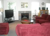 Thumbnail 4 of 7 - CountryRun_Photo_Livingroom