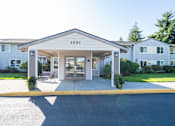 Thumbnail 2 of 40 - DiscoveryView_Photo_FrontOffice
