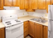 Thumbnail 12 of 17 - Kitchen