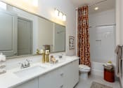Thumbnail 10 of 47 - Modern bath in luxury apartment