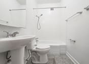 Thumbnail 25 of 29 - North Flats Bathroom Wicker Park