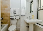 Thumbnail 32 of 46 - The Chatelaine - Bathroom