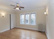 Thumbnail 13 of 22 - Ravenswood Chicago Apartment