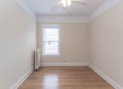 Thumbnail 15 of 22 - Ravenswood Chicago Apartment