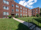 Thumbnail 31 of 31 - Hamilton Place Exterior