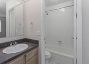 Thumbnail 5 of 13 - Winthrop Place - Bathroom photo