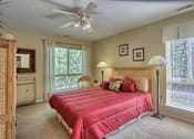 Thumbnail 4 of 32 - large bedroom