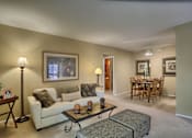 Thumbnail 13 of 32 - Living room
