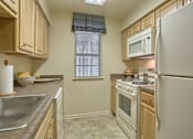 Thumbnail 11 of 41 - galley style kitchen
