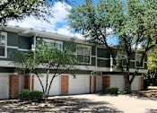 Thumbnail 10 of 36 - Luxury apartments in north Dallas near the Mary Kay Museum with attached garages and golf course views.