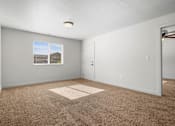 Thumbnail 20 of 32 - Logan Gateway living room