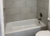 Thumbnail 15 of 17 - Aloha Kai Bathroom tub enclosure