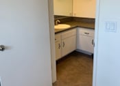 Thumbnail 21 of 24 - Seaview Apartments attached bathroom