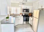 Thumbnail 1 of 15 - 210 Garfield kitchen with appliances
