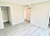 Thumbnail 13 of 15 - 210 Garfield unfurnished living room