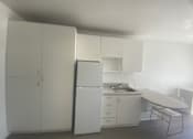 Thumbnail 5 of 17 - Irvine Inn kitchen