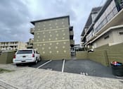 Thumbnail 17 of 18 - Pupunohe Parking