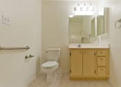 Thumbnail 14 of 15 - Sorrento Villas bathroom vanity and toilet