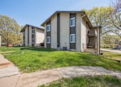 Thumbnail 27 of 27 - Minutes from Hazelwood schools and the St. Louis Outlet Mall, Hathaway Village offers stylish, affordable apartments in Florissant, MO.