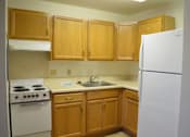 Thumbnail 9 of 13 - Apartment Kitchen | Sunbury Apartments | River Front Apartments