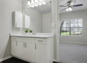 Thumbnail 23 of 29 - bright clean spacious bathroom