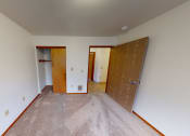 Thumbnail 5 of 14