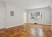 Thumbnail 10 of 25 - Original Oak Parquet Floors