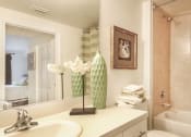 Thumbnail 18 of 25 - Bathroom