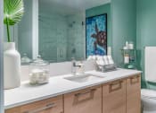 Thumbnail 14 of 28 - Bathroom