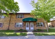 Thumbnail 17 of 25 - Elegant Exterior View Of Property at Somerset Apartments, Marion, IN