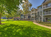 Thumbnail 14 of 21 - Courtyard at VINTAGE AT VANCOUVER, Vancouver, WA