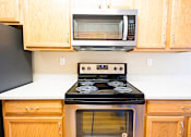 Thumbnail 11 of 18 -  Microwave at LINCOLN GARDENS APARTMENTS, Napa
