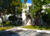 Thumbnail 24 of 28 - community exterior at Oaks at Pompano, Florida