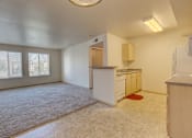 Thumbnail 8 of 12 - Dining area at SILVER CREEK, Pasco