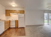 Thumbnail 18 of 22 - Living Room and Kitchen at VINTAGE AT ARLINGTON, Washington