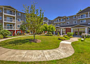 Thumbnail 3 of 21 - Courtyard at VINTAGE AT HOLLY VILLAGE SENIORS Apartments, Washington, 98204