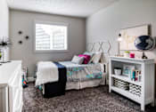 Thumbnail 7 of 20 - bedroom with window