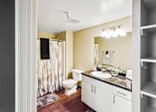Thumbnail 10 of 21 - clean apartment bathroom