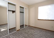 Thumbnail 13 of 23 - Lots of Closet Space