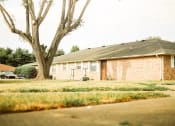 Thumbnail 14 of 20 - lots of yard available in the apartments