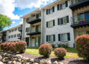 Thumbnail 31 of 35 - Beautiful landscaping at river's edge apartments