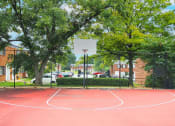 Thumbnail 4 of 10 - a basketball court at apartment complex