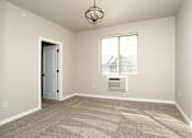 Thumbnail 4 of 12 - Bedroom