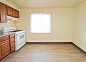 Thumbnail 4 of 36 - Princeton Court – Kitchen - Dining – Appliances Included – Updates - 24 Hour Emergency Maintenance –Cable Ready - Storage - Ask for a Tour – Not Pet Friendly