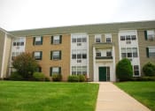 Thumbnail 16 of 18 - Saugus commons exterior